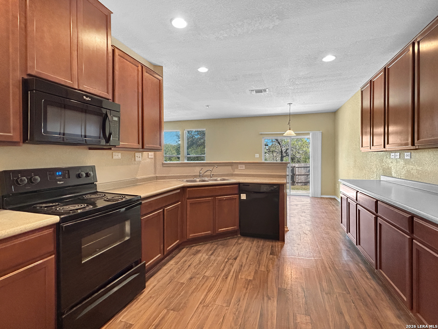 8306 Cenizo Pass San Antonio TX 78252