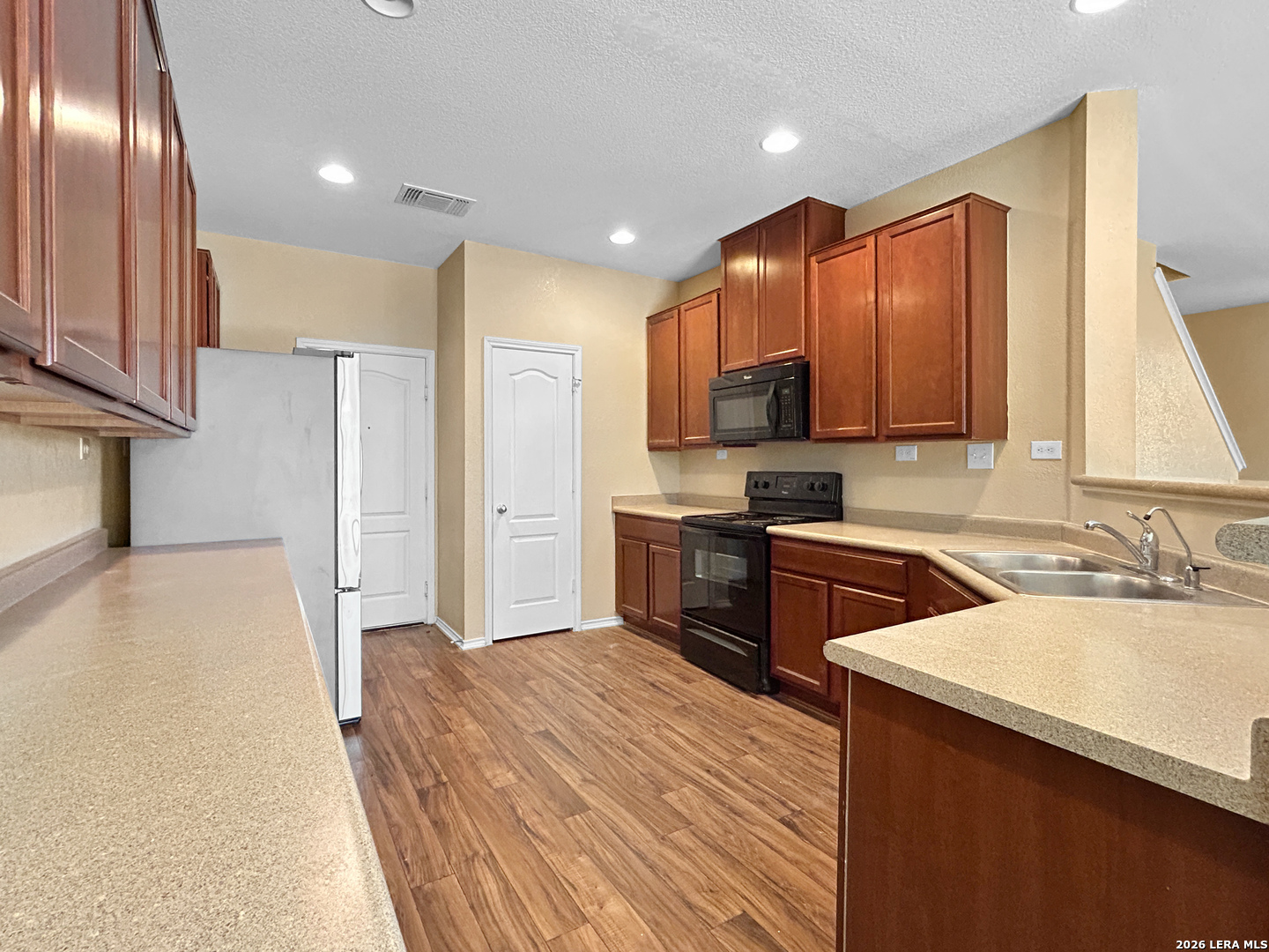 8306 Cenizo Pass San Antonio TX 78252