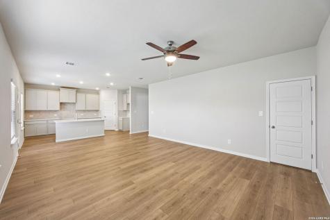 1305 Lydian Broom San Antonio TX 78245