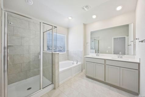 1305 Lydian Broom San Antonio TX 78245