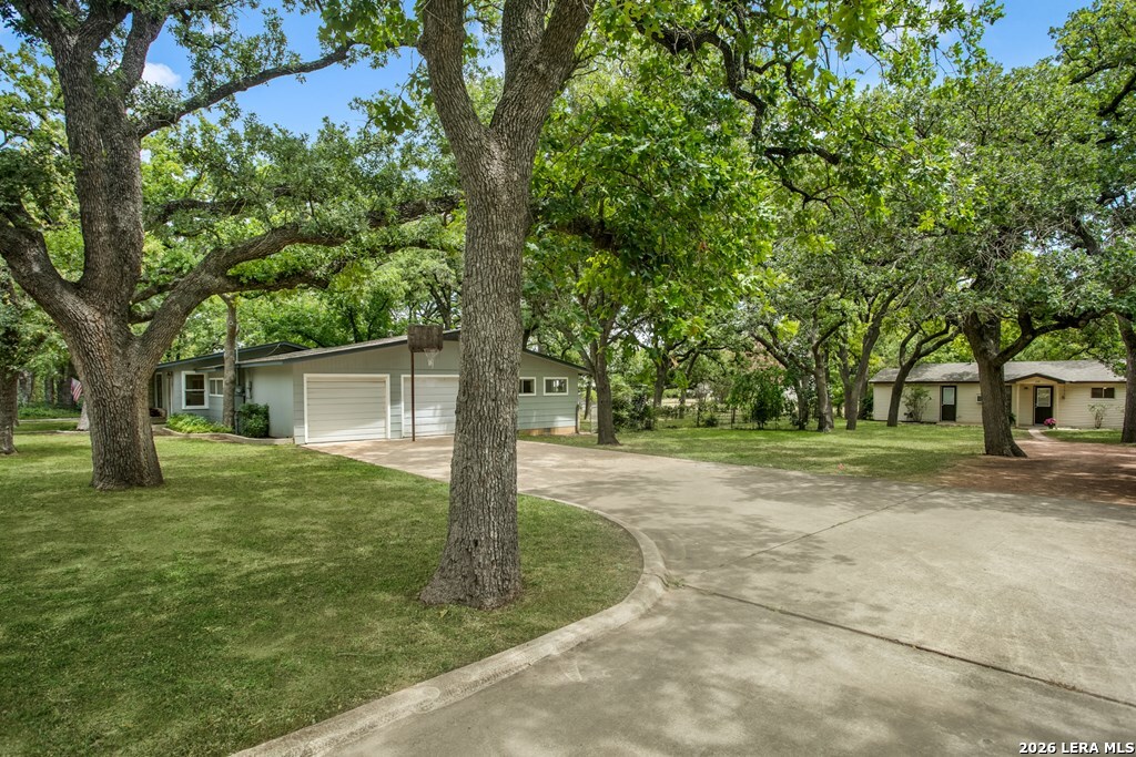 109 And 111 Beverly Drive Fredericksburg TX 78624