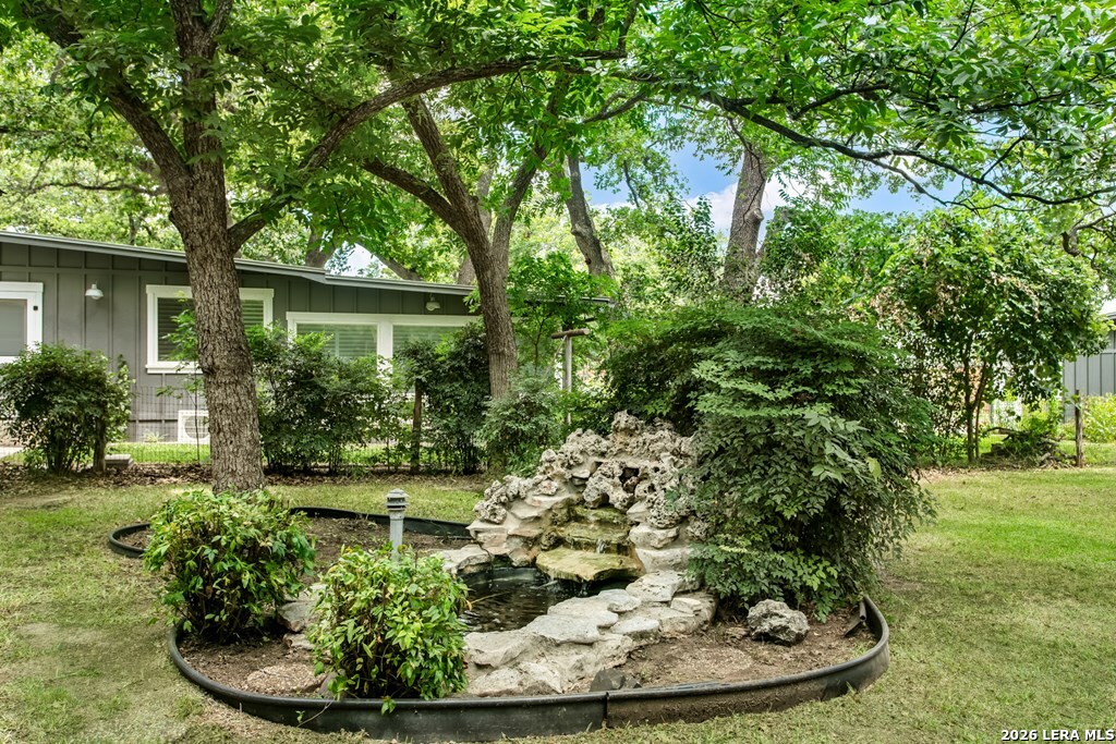 109 And 111 Beverly Drive Fredericksburg TX 78624