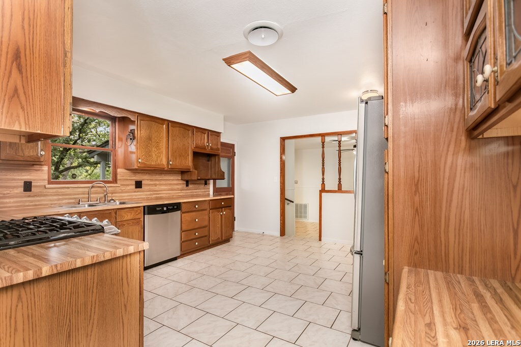 109 And 111 Beverly Drive Fredericksburg TX 78624