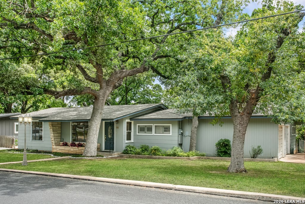 109 And 111 Beverly Drive Fredericksburg TX 78624