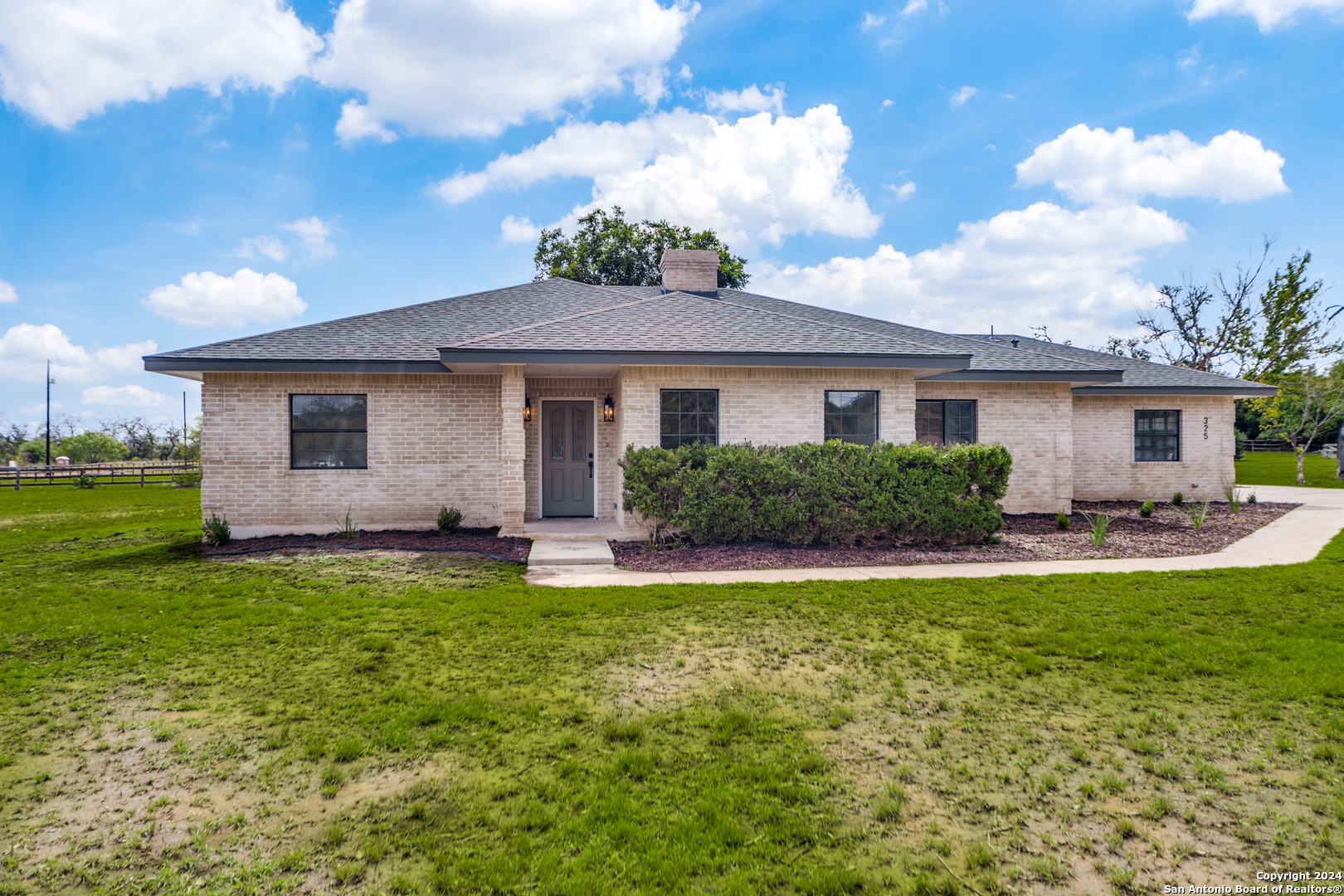 325 San Julian Creek Road Bandera TX 78003