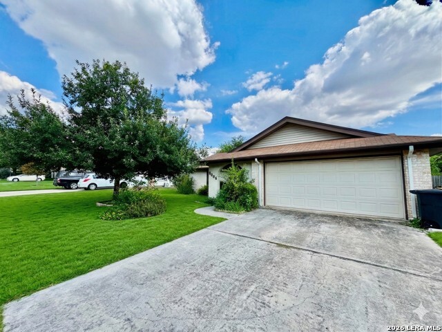 8006 Harper Valley Live Oak TX 78233