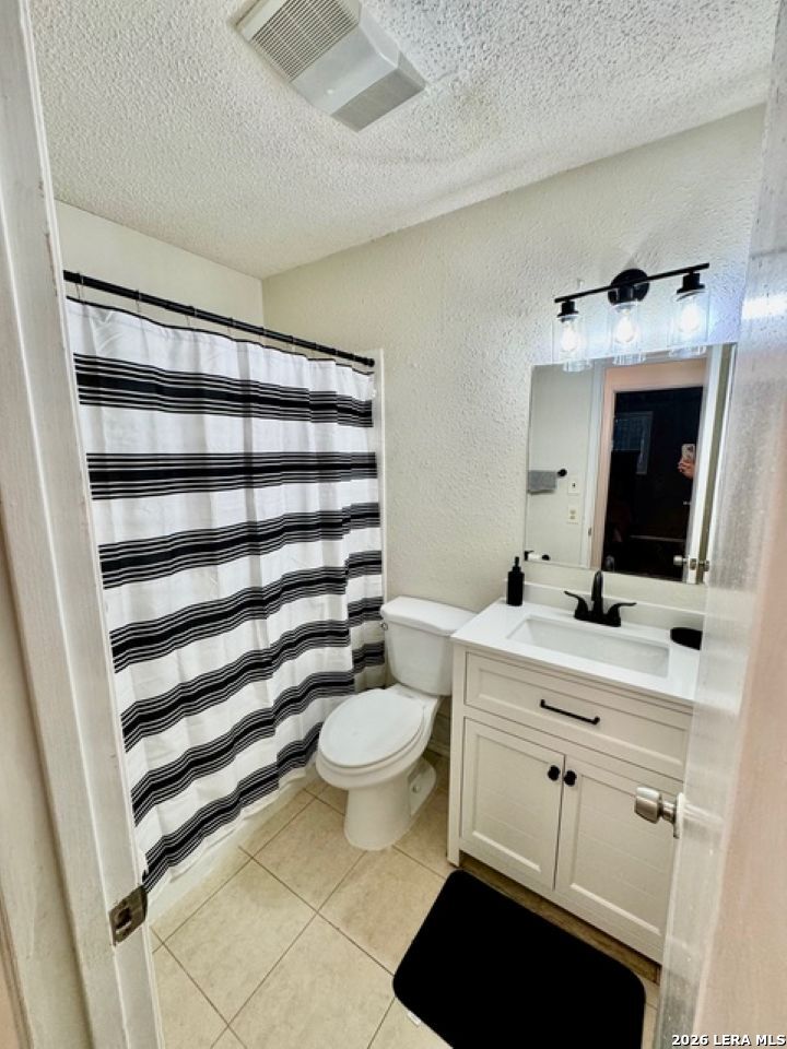 8006 Harper Valley Live Oak TX 78233