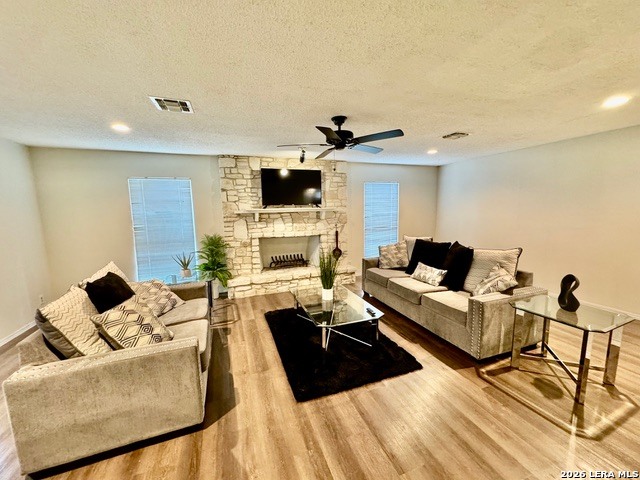 8006 Harper Valley Live Oak TX 78233