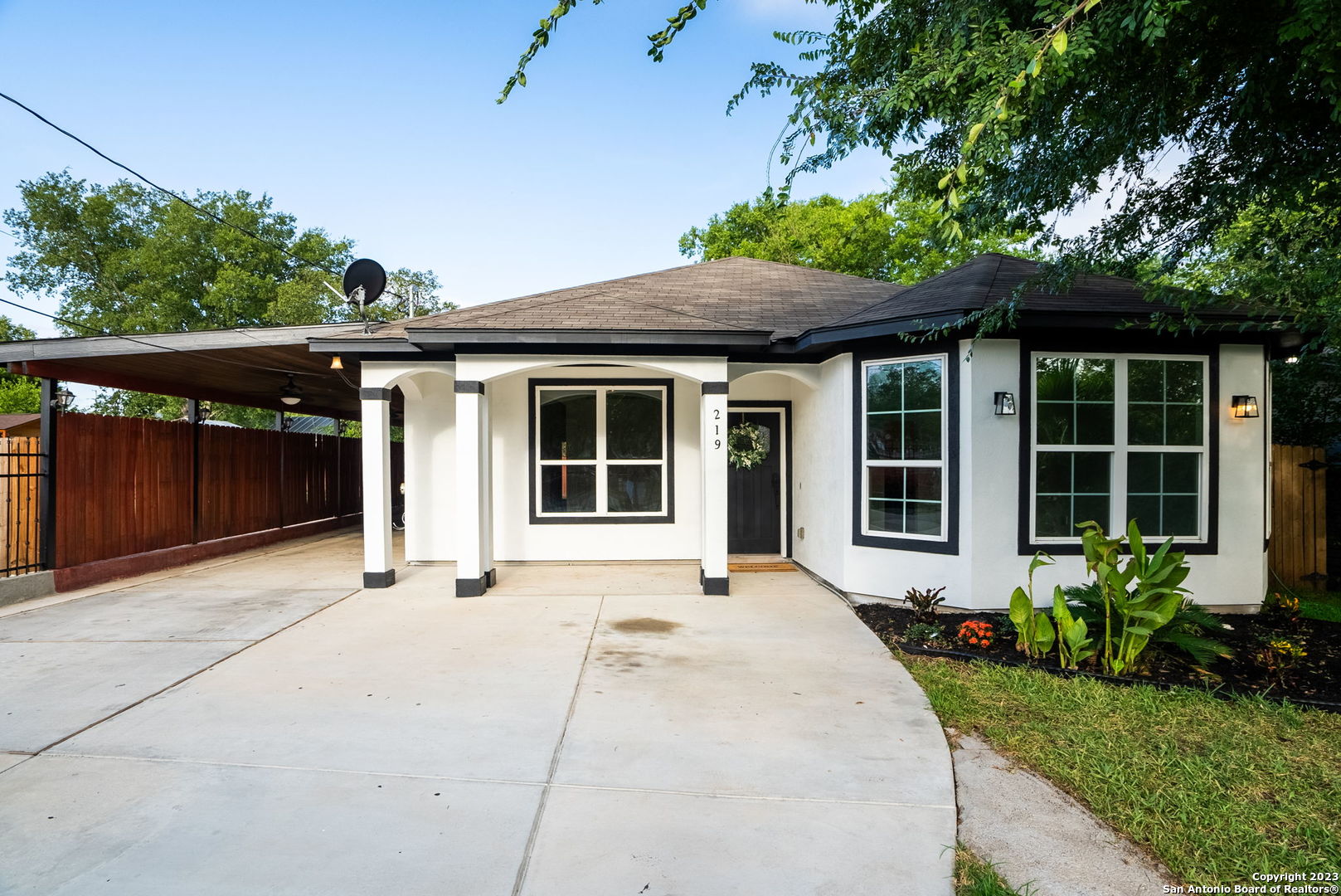 219 N San Felipe Avenue San Antonio TX 78237