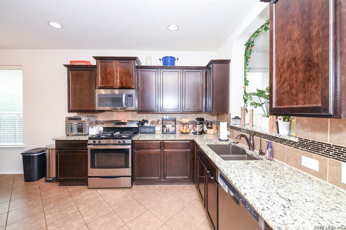 214 Cita Roost San Antonio TX 78253