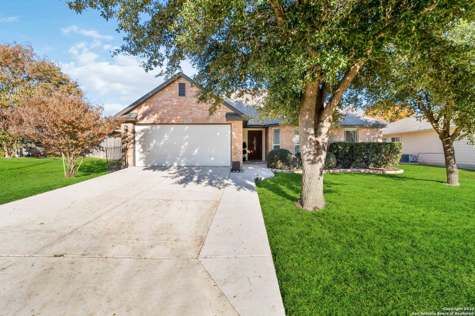 2241 Bentwood Drive New Braunfels TX 78130