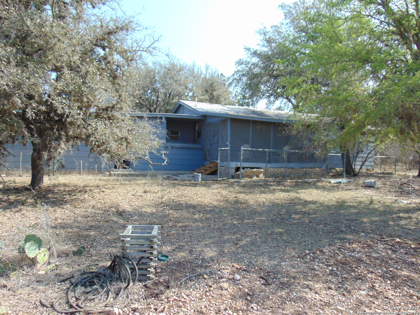 477 Squirrel Bend Uvalde TX 78801