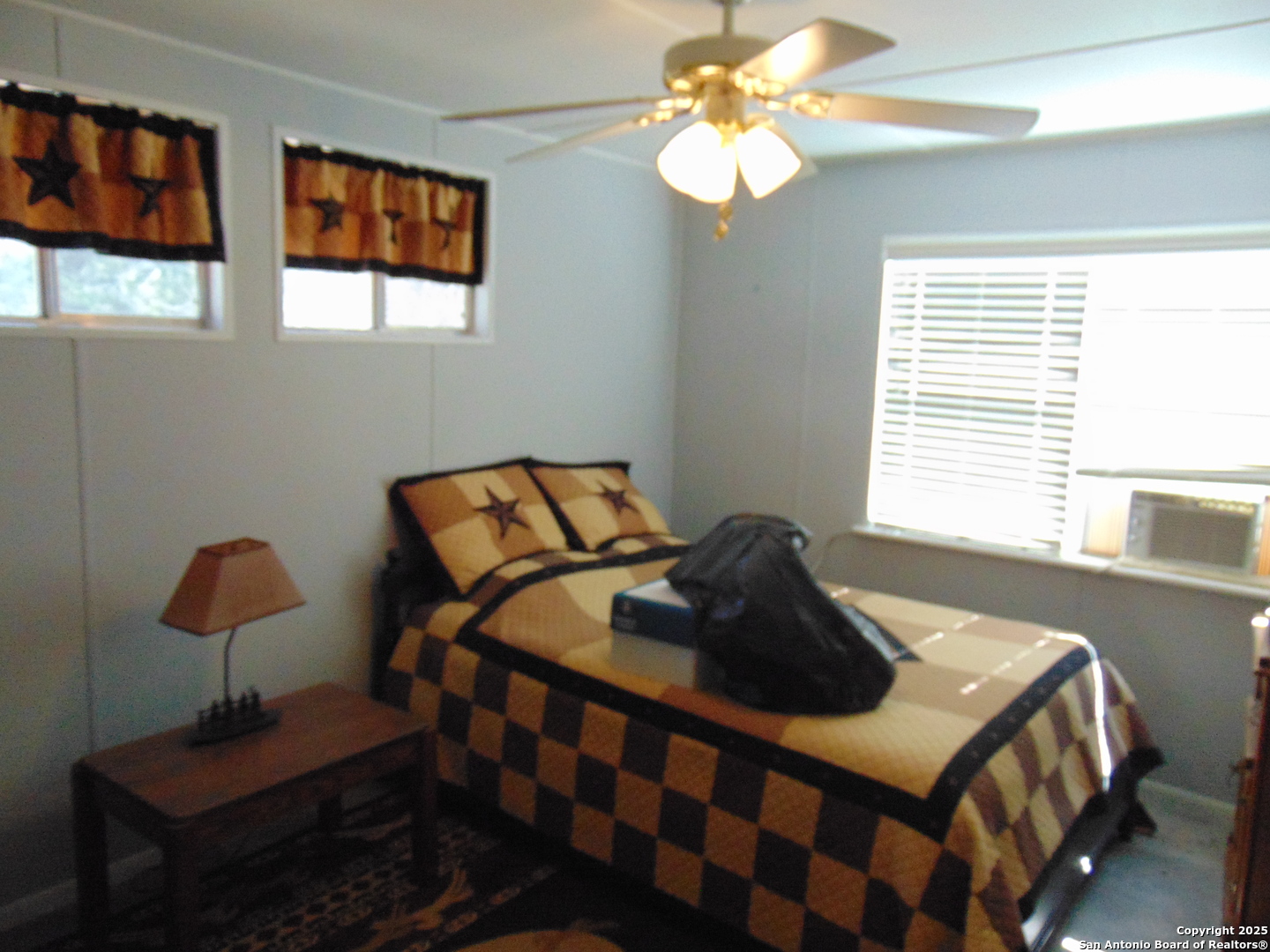 477 Squirrel Bend Uvalde TX 78801