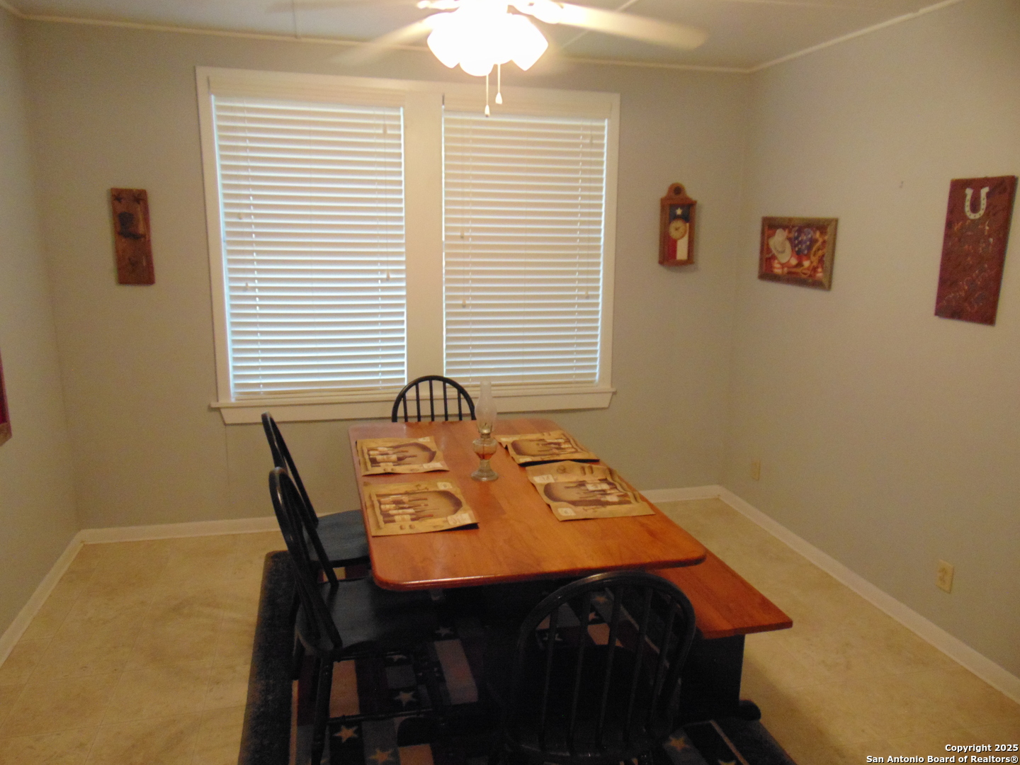 477 Squirrel Bend Uvalde TX 78801