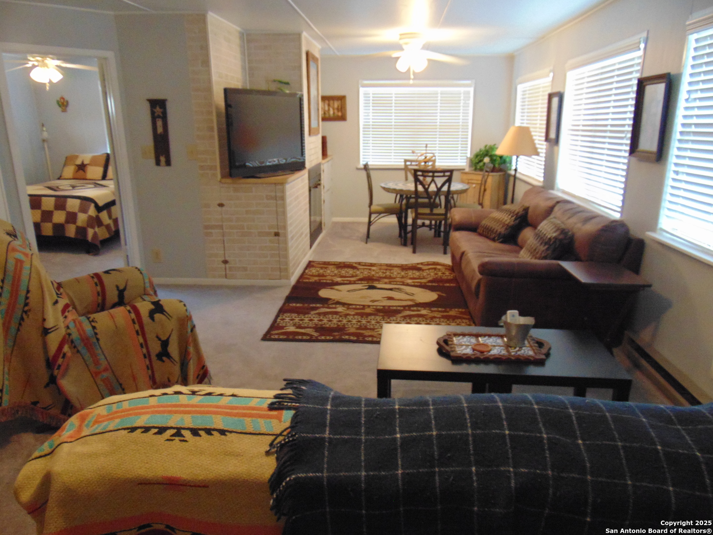 477 Squirrel Bend Uvalde TX 78801