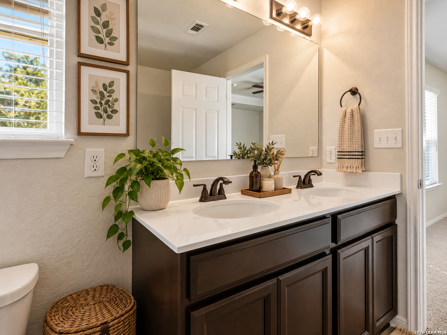 1438 Kedros San Antonio TX 78245