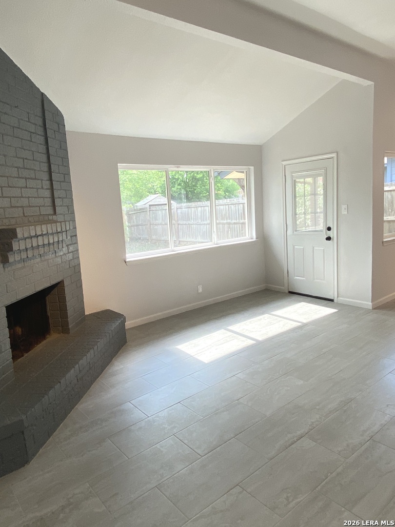 11009 Forest Crown Live Oak TX 78233
