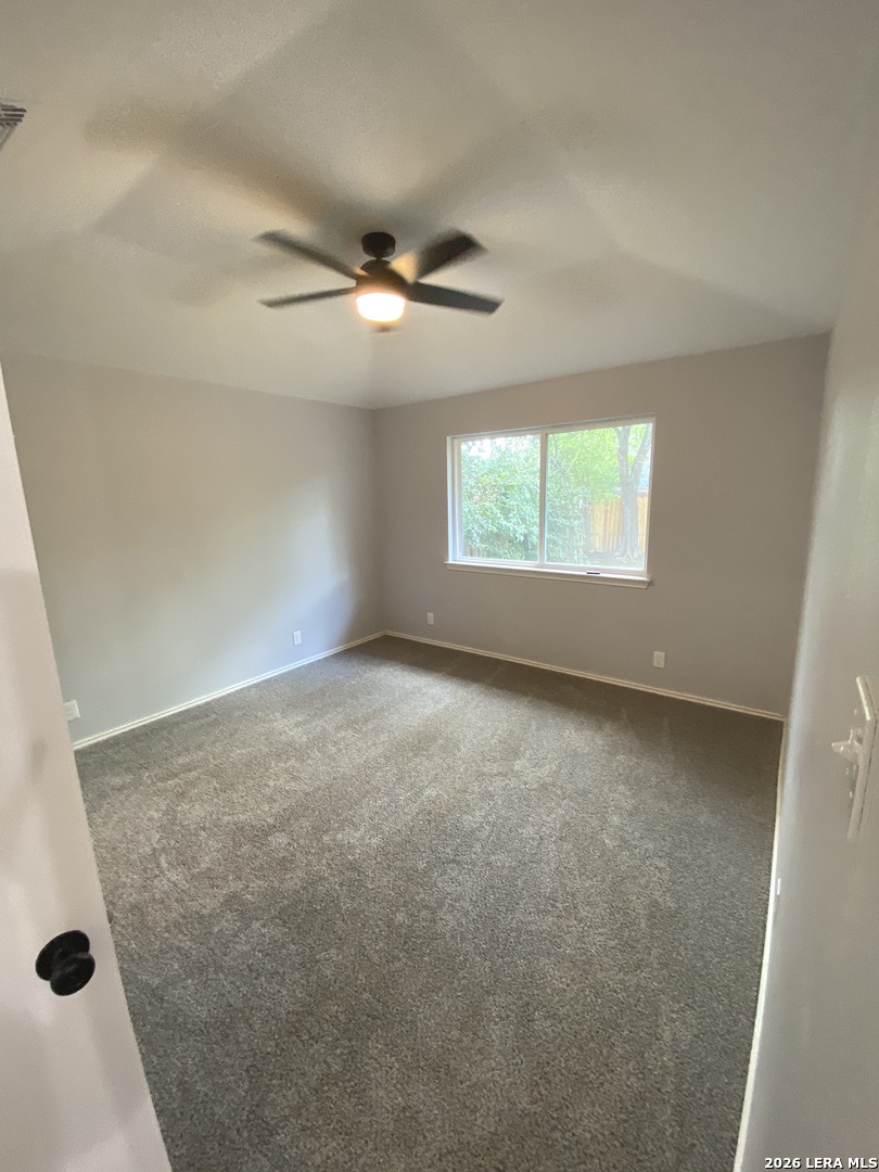 11009 Forest Crown Live Oak TX 78233