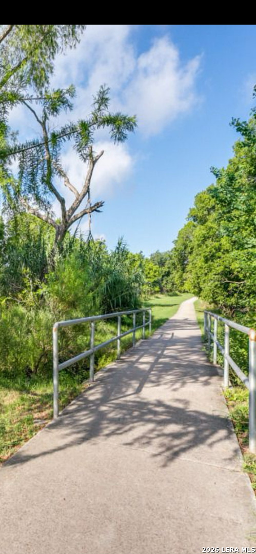 11009 Forest Crown Live Oak TX 78233