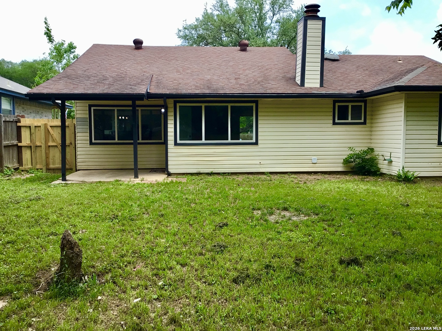 11009 Forest Crown Live Oak TX 78233