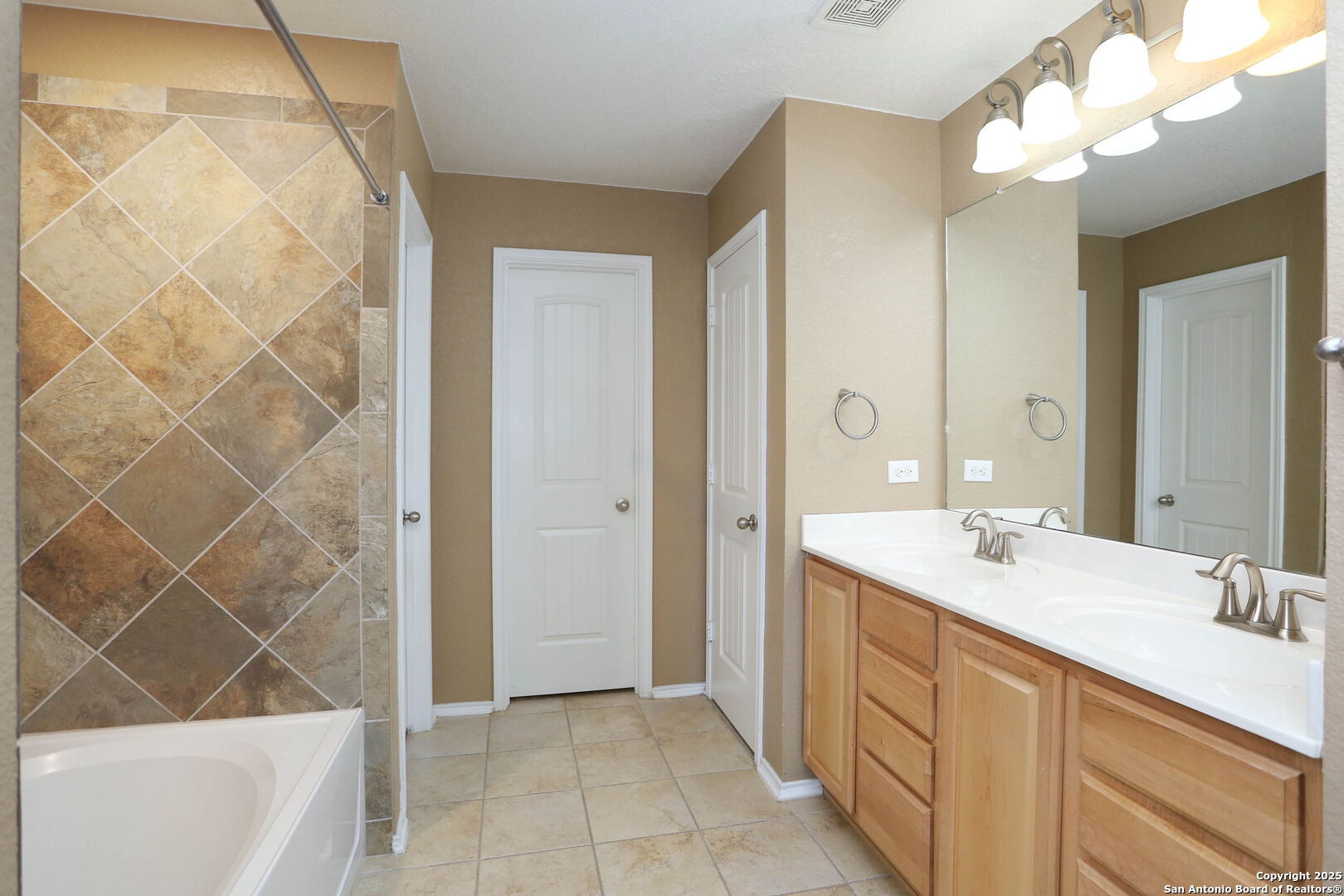 11006 Colt Isle San Antonio TX 78254