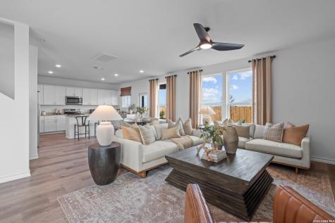 1103 Crane Court Marion TX 78124