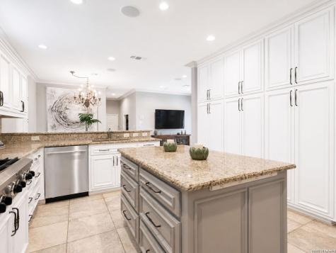 401 Ridgemont Avenue Terrell Hills TX 78209