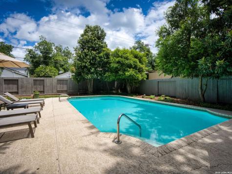 401 Ridgemont Avenue Terrell Hills TX 78209