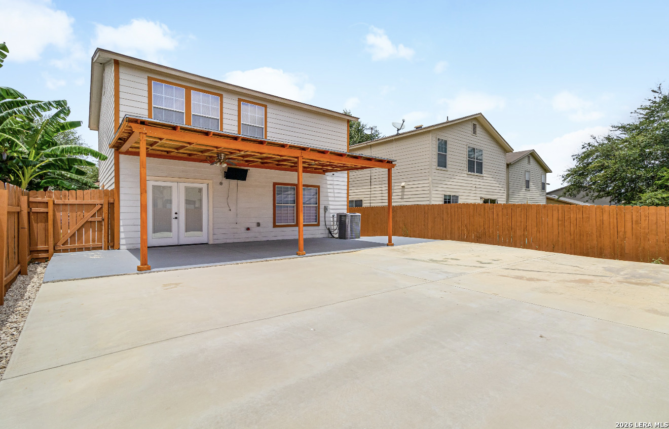 9834 Barhill Bay San Antonio TX 78245