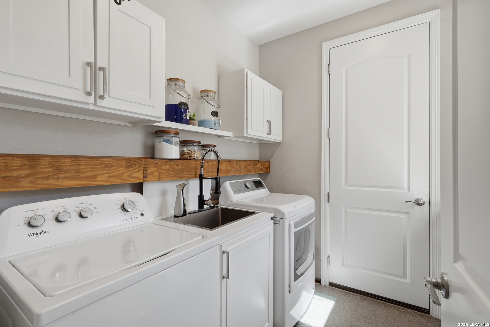 499 Poe Castroville TX 78009
