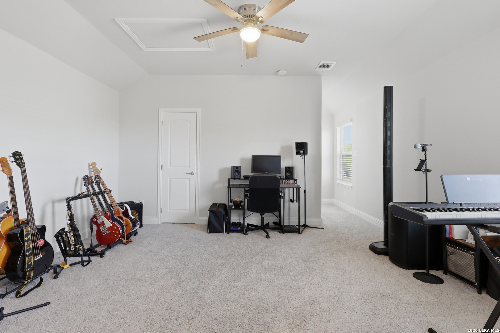 499 Poe Castroville TX 78009