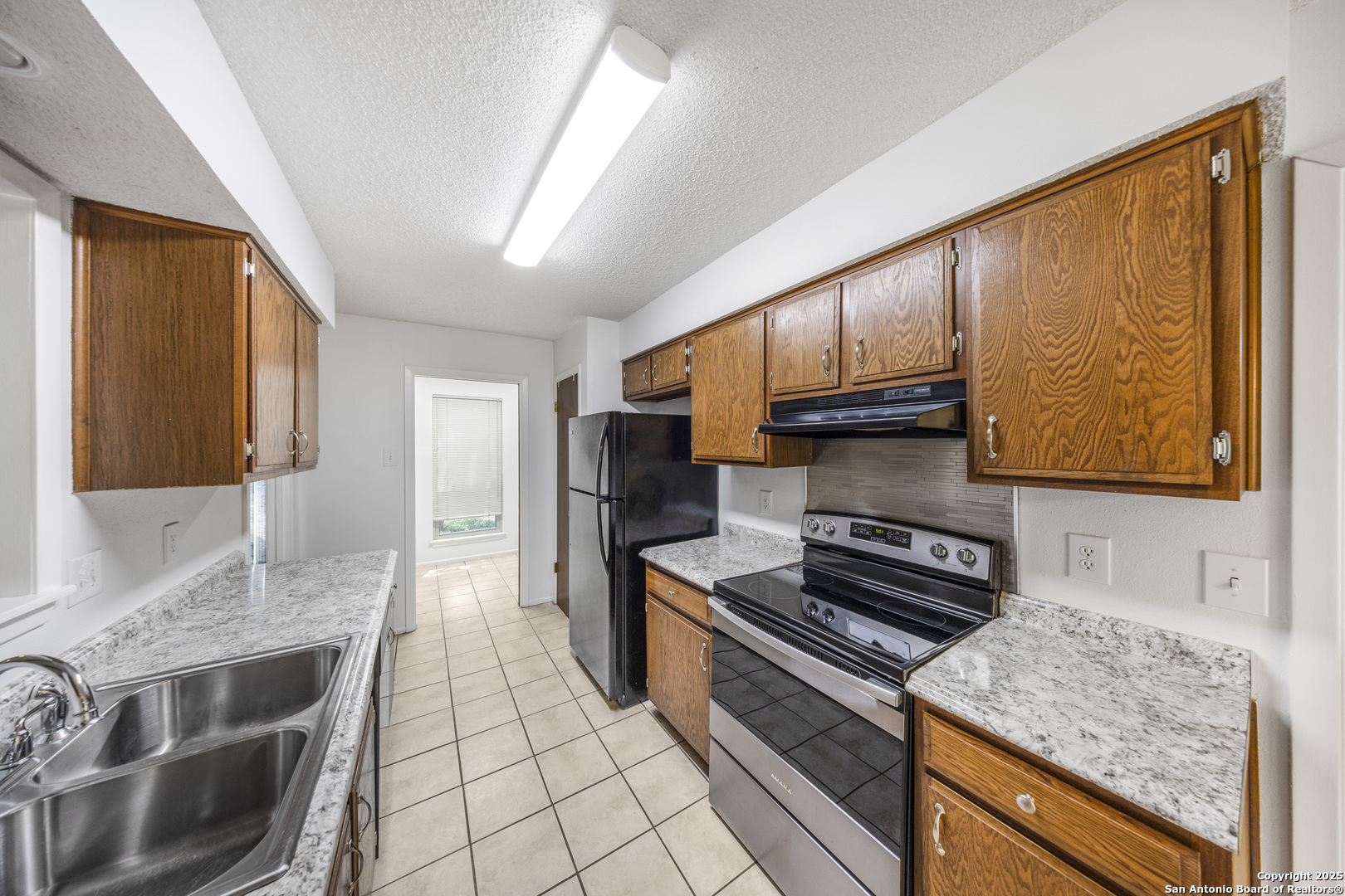 9218 Woodheather San Antonio TX 78254