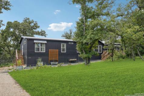 645 Tower Road Seguin TX 78155