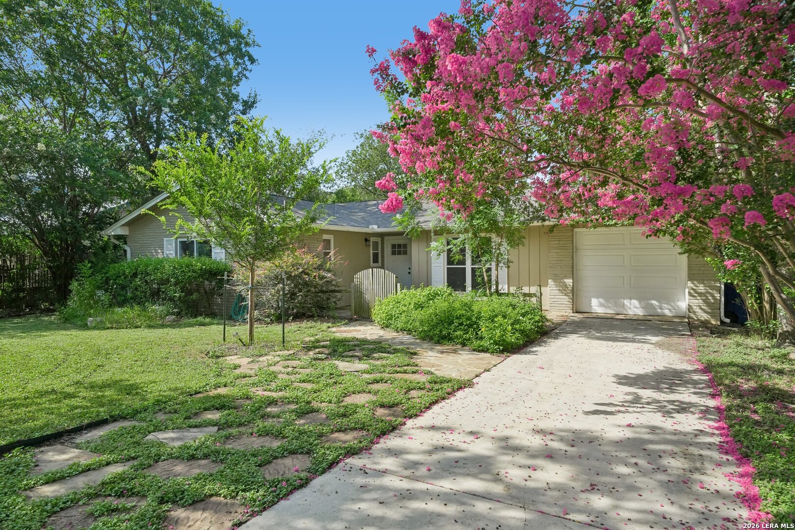 3626 Highcliff Drive San Antonio TX 78218