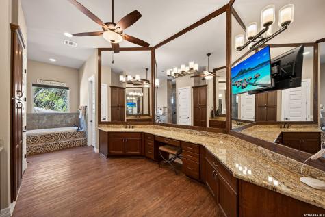 25011 Caliza Boerne TX 78006