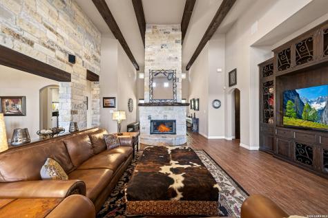 25011 Caliza Boerne TX 78006