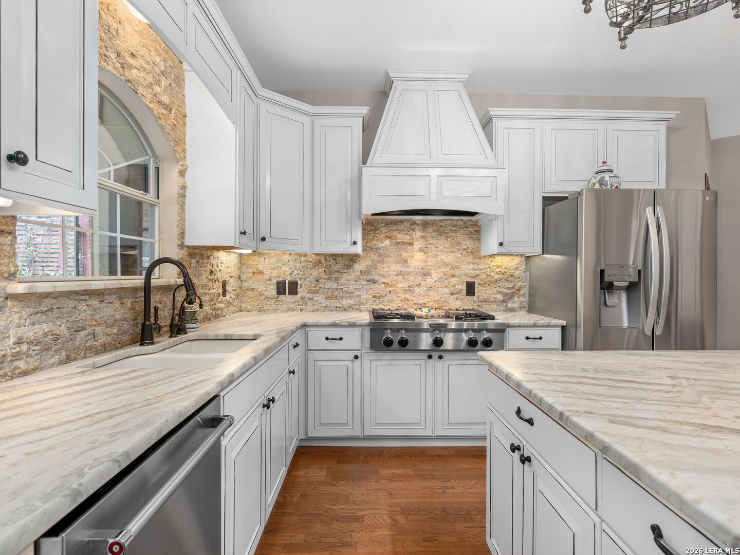 230 W Hosack Street Boerne TX 78006