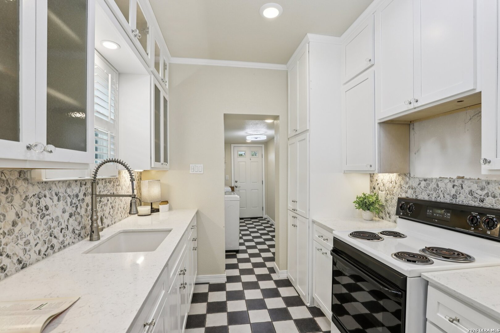 1331 W Rosewood Avenue San Antonio TX 78201