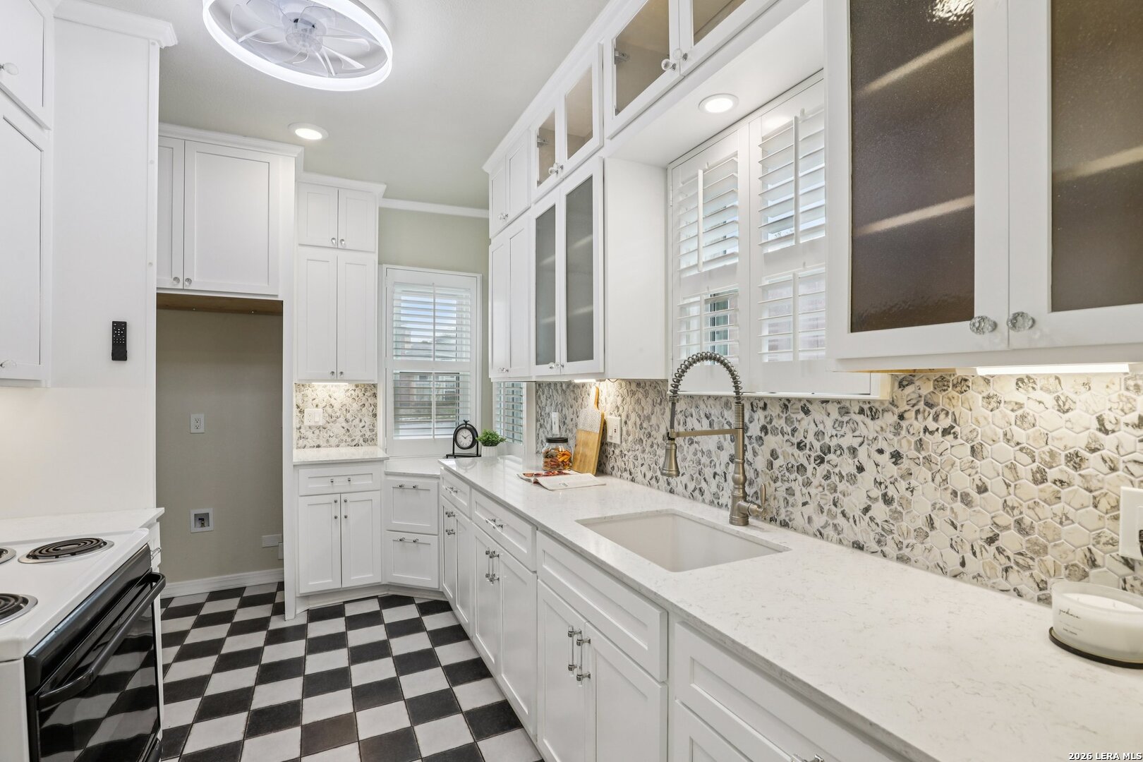 1331 W Rosewood Avenue San Antonio TX 78201
