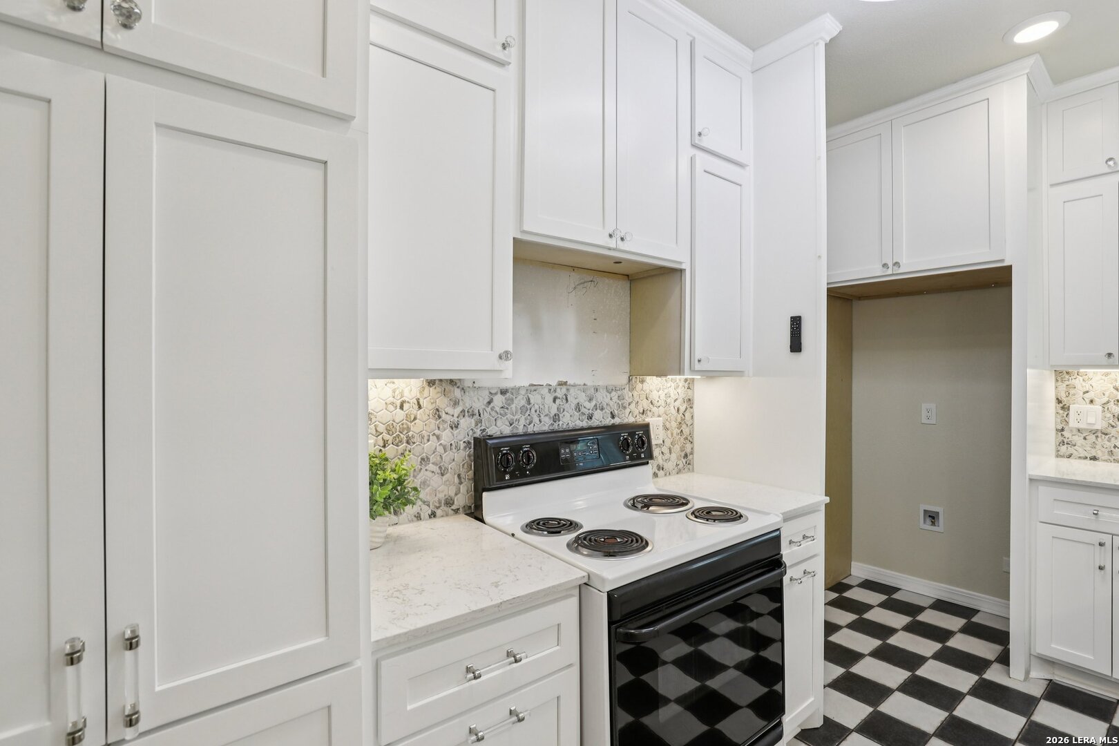 1331 W Rosewood Avenue San Antonio TX 78201