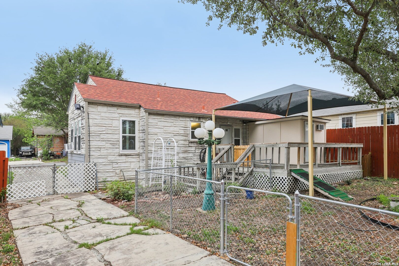 1331 W Rosewood Avenue San Antonio TX 78201