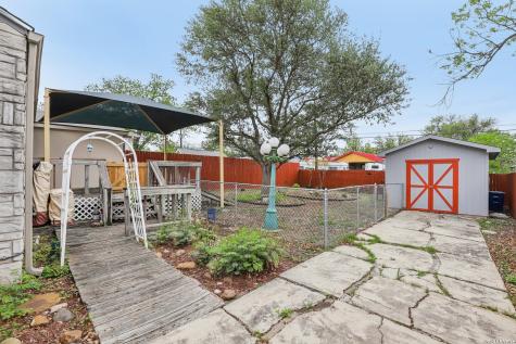 1331 W Rosewood Avenue San Antonio TX 78201