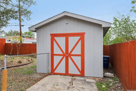 1331 W Rosewood Avenue San Antonio TX 78201