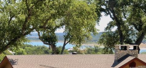 118 N Middle Lane Canyon Lake TX 78133