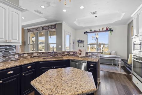 109 Colibro Creek La Vernia TX 78121