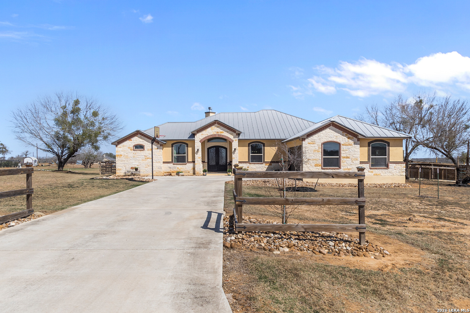 109 Colibro Creek La Vernia TX 78121