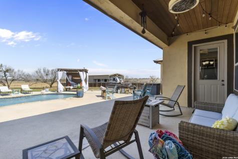 109 Colibro Creek La Vernia TX 78121