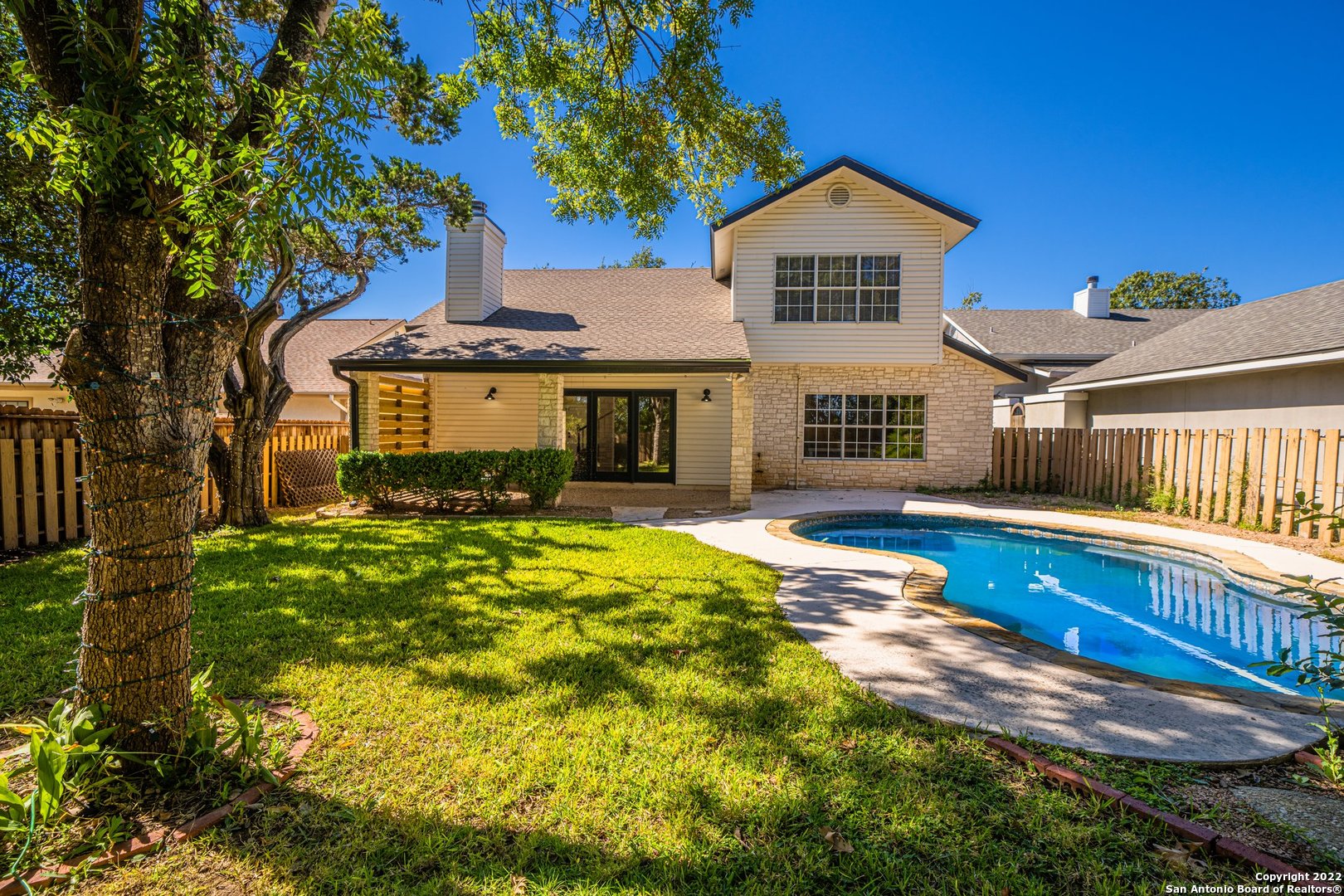 2402 Birkdale Lane Kerrville TX 78028