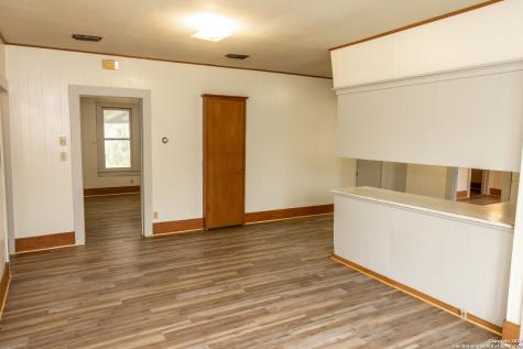 204 Orth Street Yoakum TX 77995