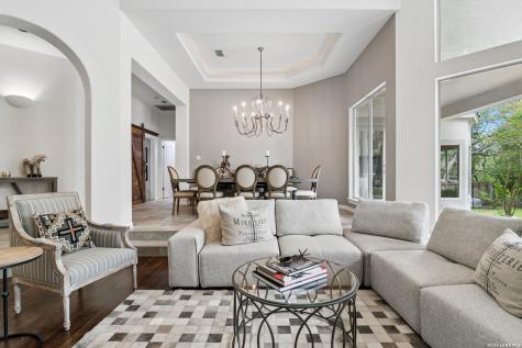 17 Westelm Circle San Antonio TX 78230